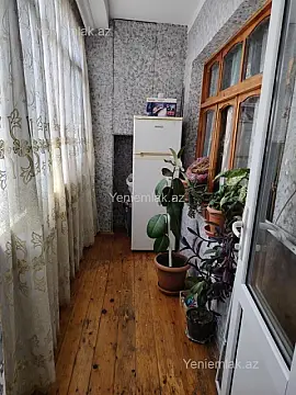 Satılır 3 otaqlı köhnə tikili 73 m²