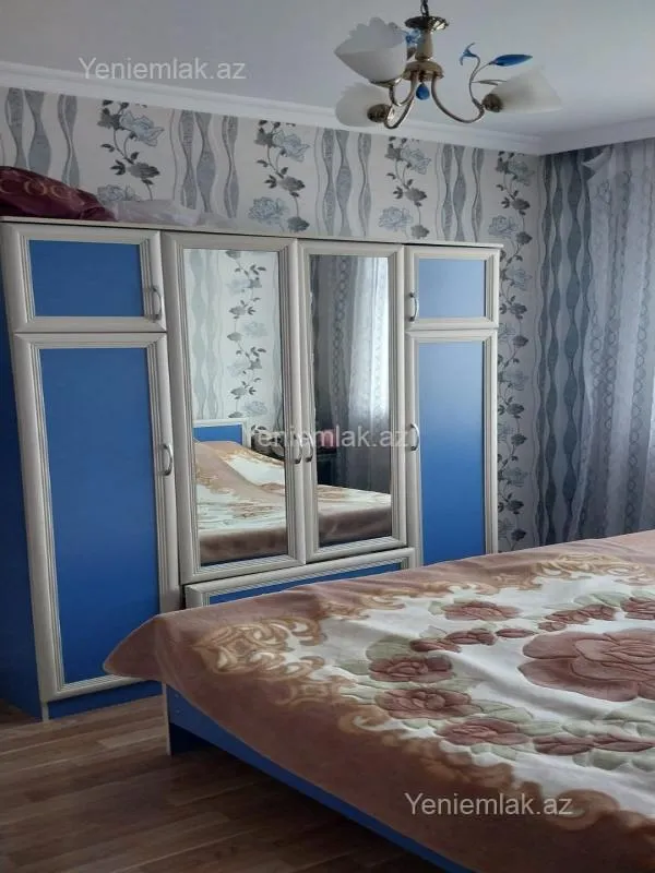 Satılır 3 otaqlı köhnə tikili 73 m²