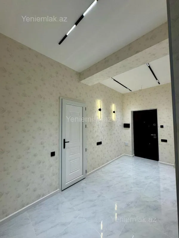 Satılır 2 otaqlı yeni tikili 61 m²