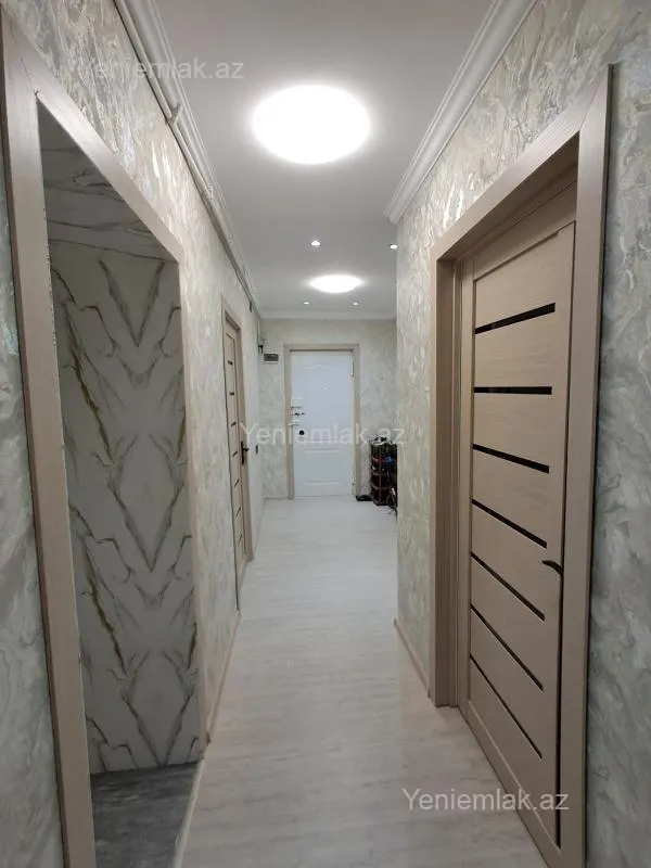 Satılır 4 otaqlı köhnə tikili 85 m²