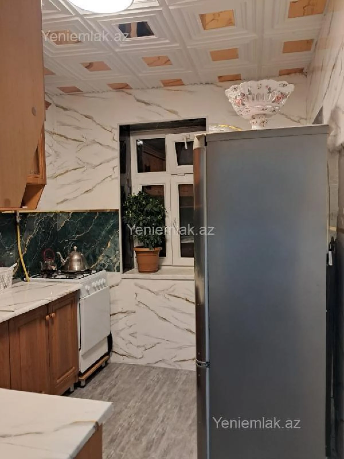 Satılır 4 otaqlı köhnə tikili 85 m²