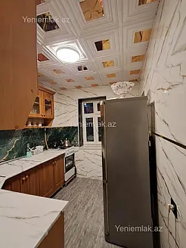Satılır 4 otaqlı köhnə tikili 85 m²