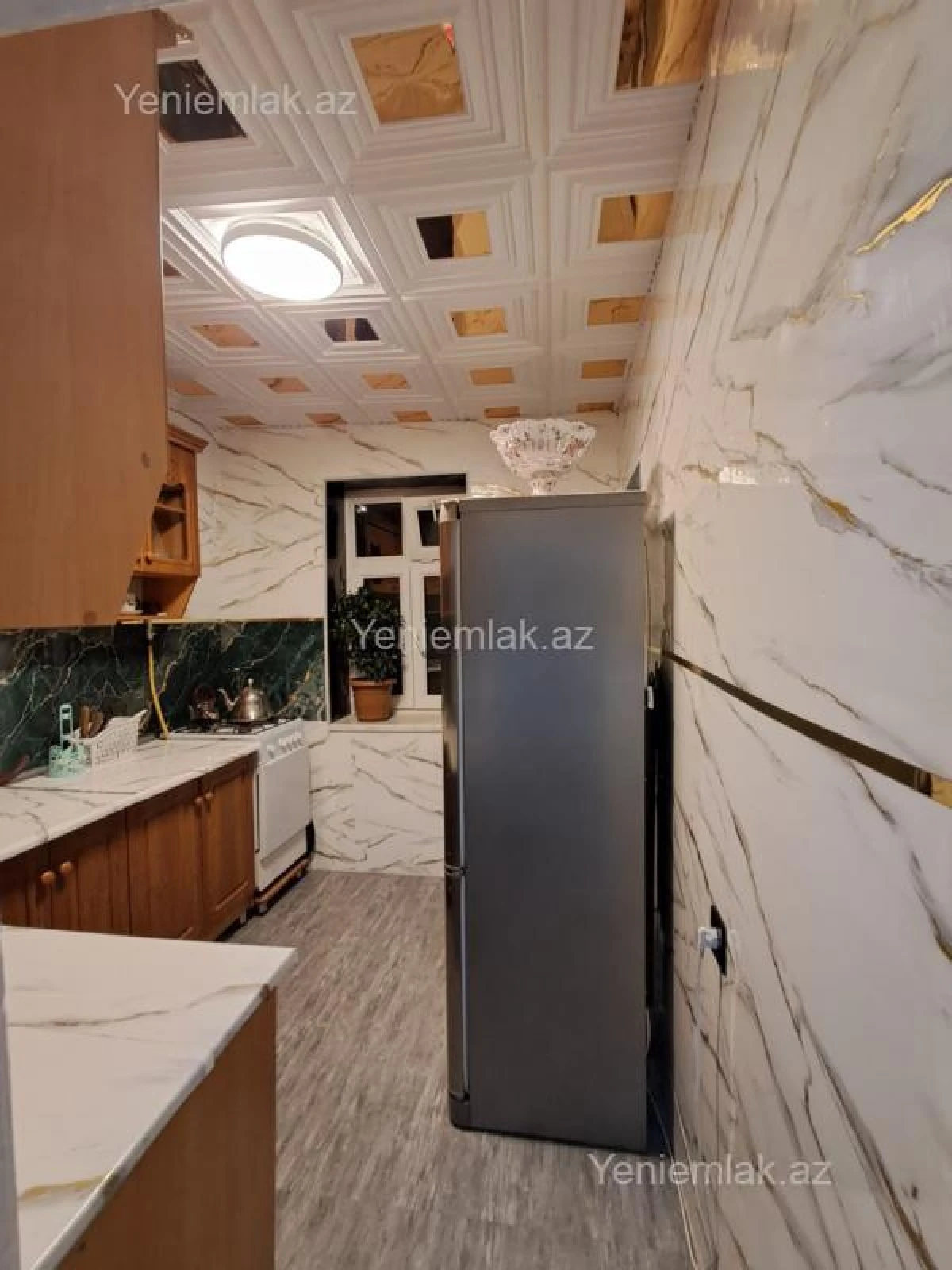 Satılır 4 otaqlı köhnə tikili 85 m²