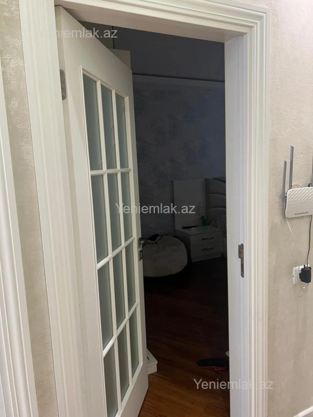 Satılır 4 otaqlı köhnə tikili 100 m²