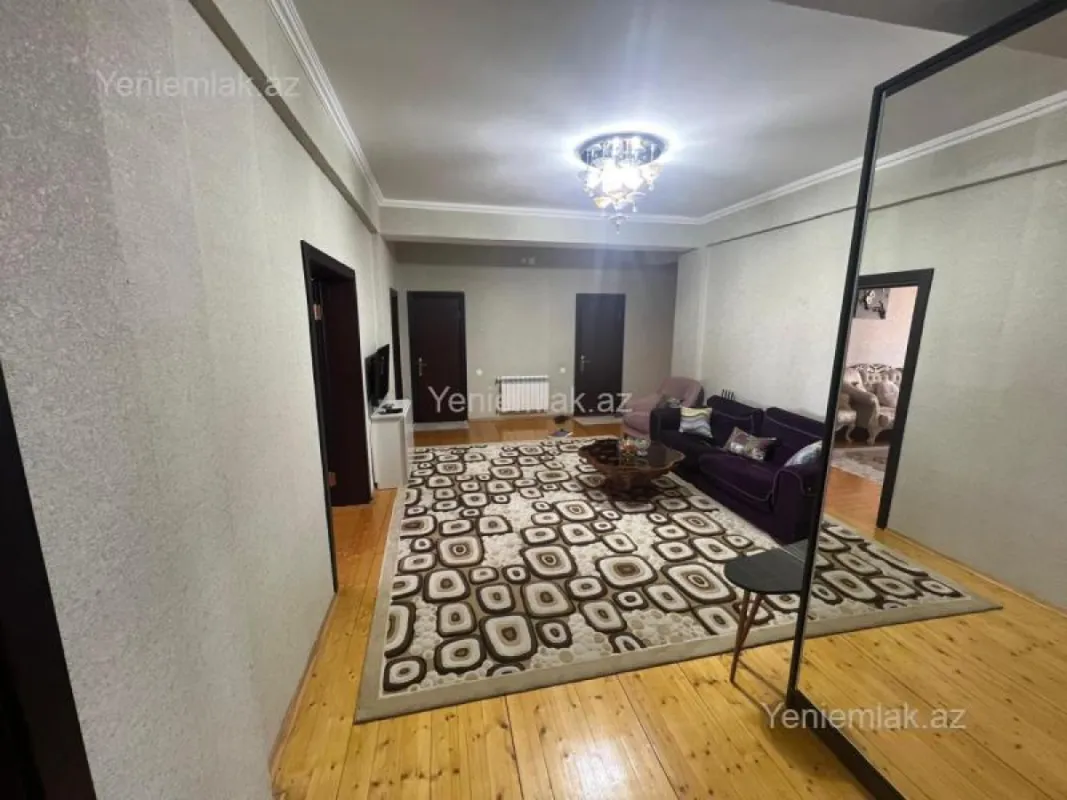 Satılır 4 otaqlı yeni tikili 140 m²
