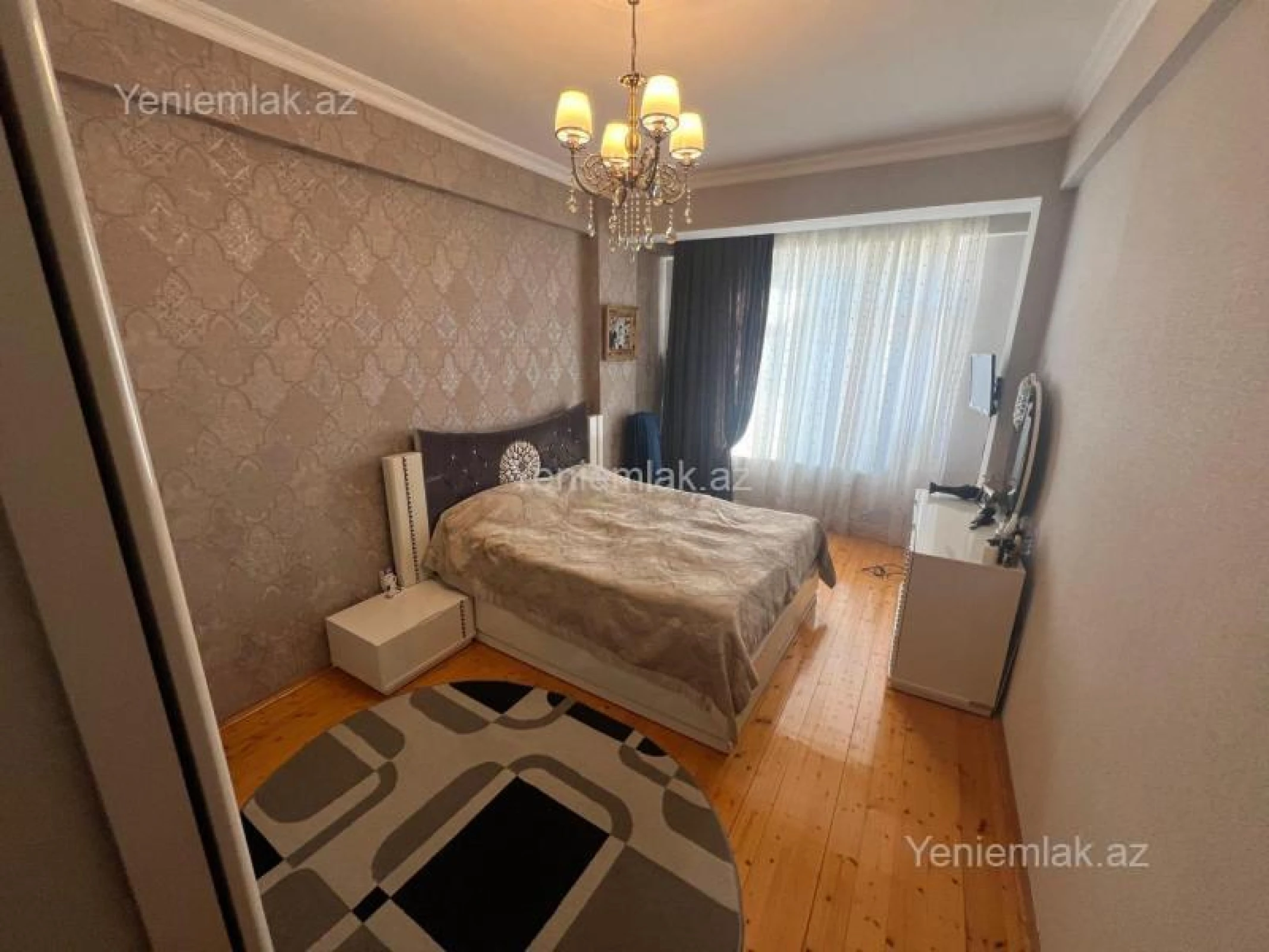 Satılır 4 otaqlı yeni tikili 140 m²