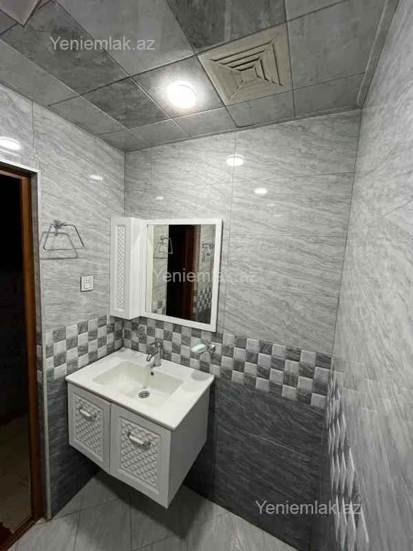 Satılır 3 otaqlı köhnə tikili 73 m²