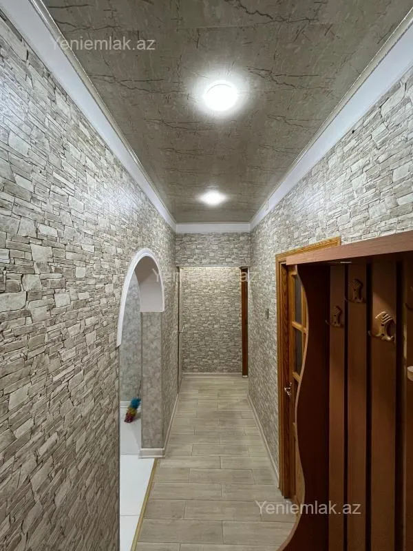 Satılır 3 otaqlı köhnə tikili 73 m²