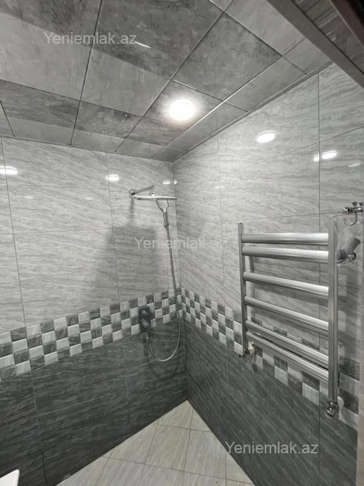 Satılır 3 otaqlı köhnə tikili 73 m²