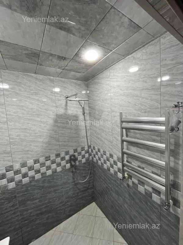 Satılır 3 otaqlı köhnə tikili 73 m²