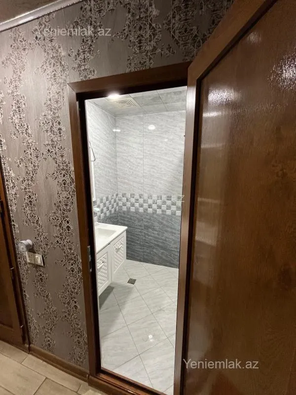 Satılır 3 otaqlı köhnə tikili 73 m²