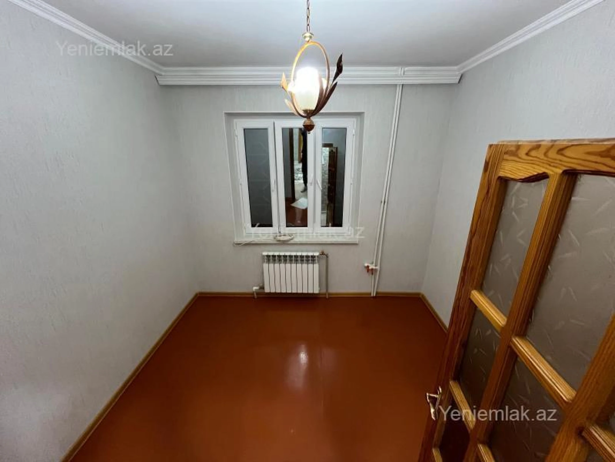 Satılır 3 otaqlı köhnə tikili 73 m²