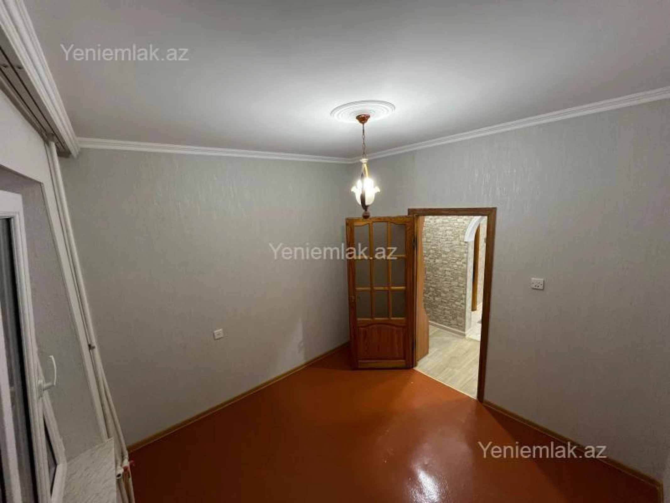 Satılır 3 otaqlı köhnə tikili 73 m²