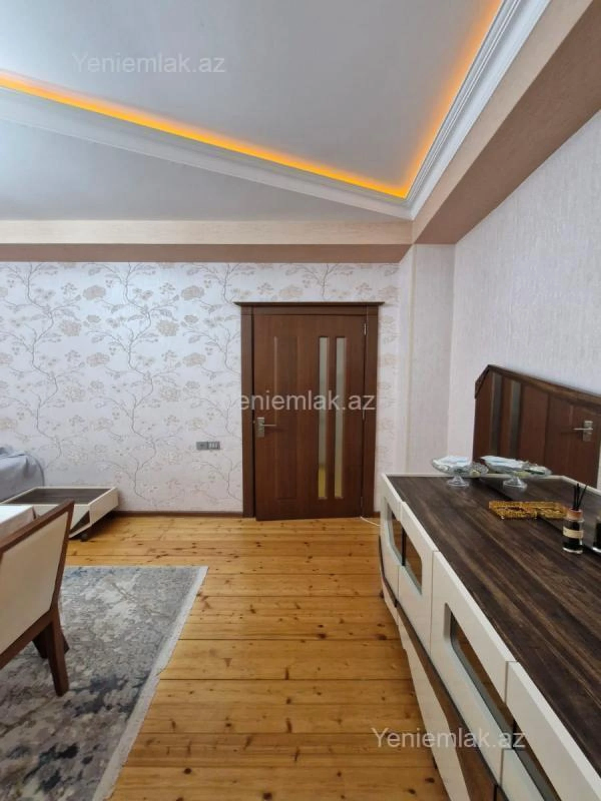 Satılır 2 otaqlı yeni tikili 60 m²