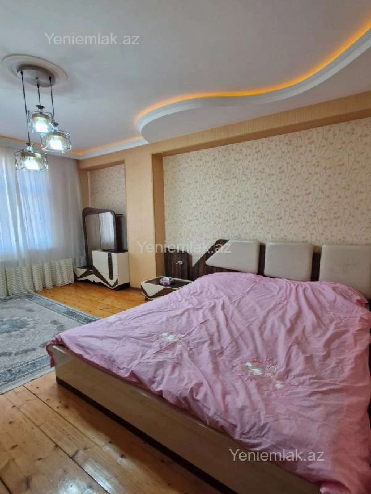 Satılır 2 otaqlı yeni tikili 60 m²