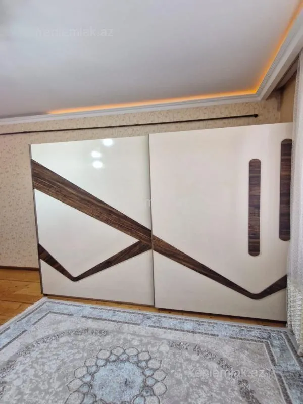 Satılır 2 otaqlı yeni tikili 60 m²