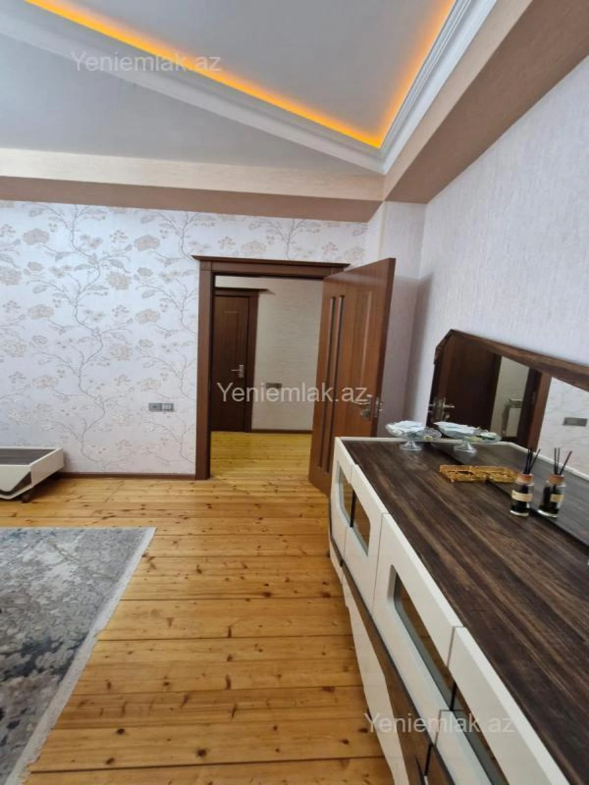 Satılır 2 otaqlı yeni tikili 60 m²