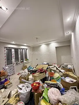 Satılır 4 otaqlı köhnə tikili 100 m²