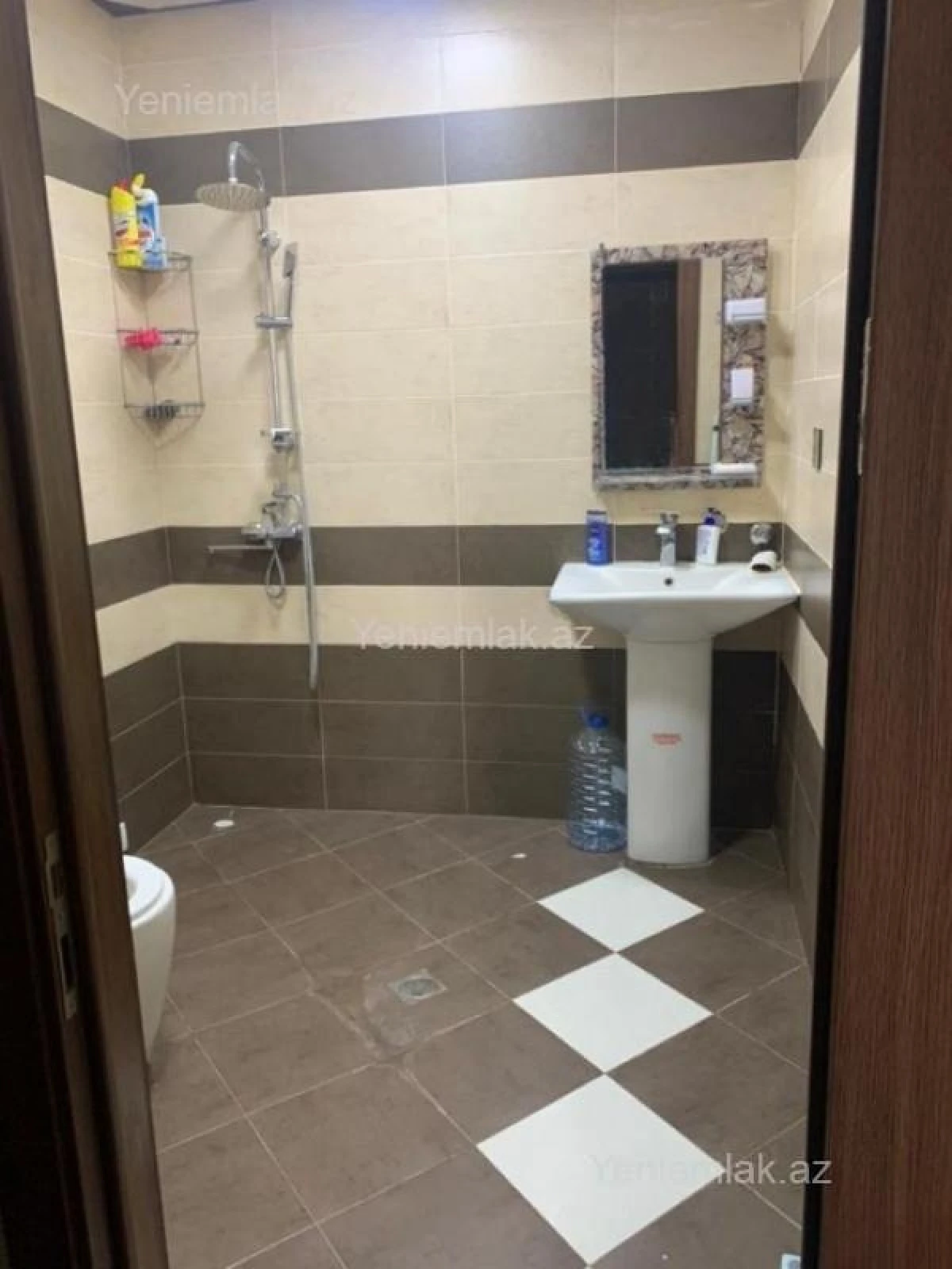 Satılır 3 otaqlı yeni tikili 105 m²