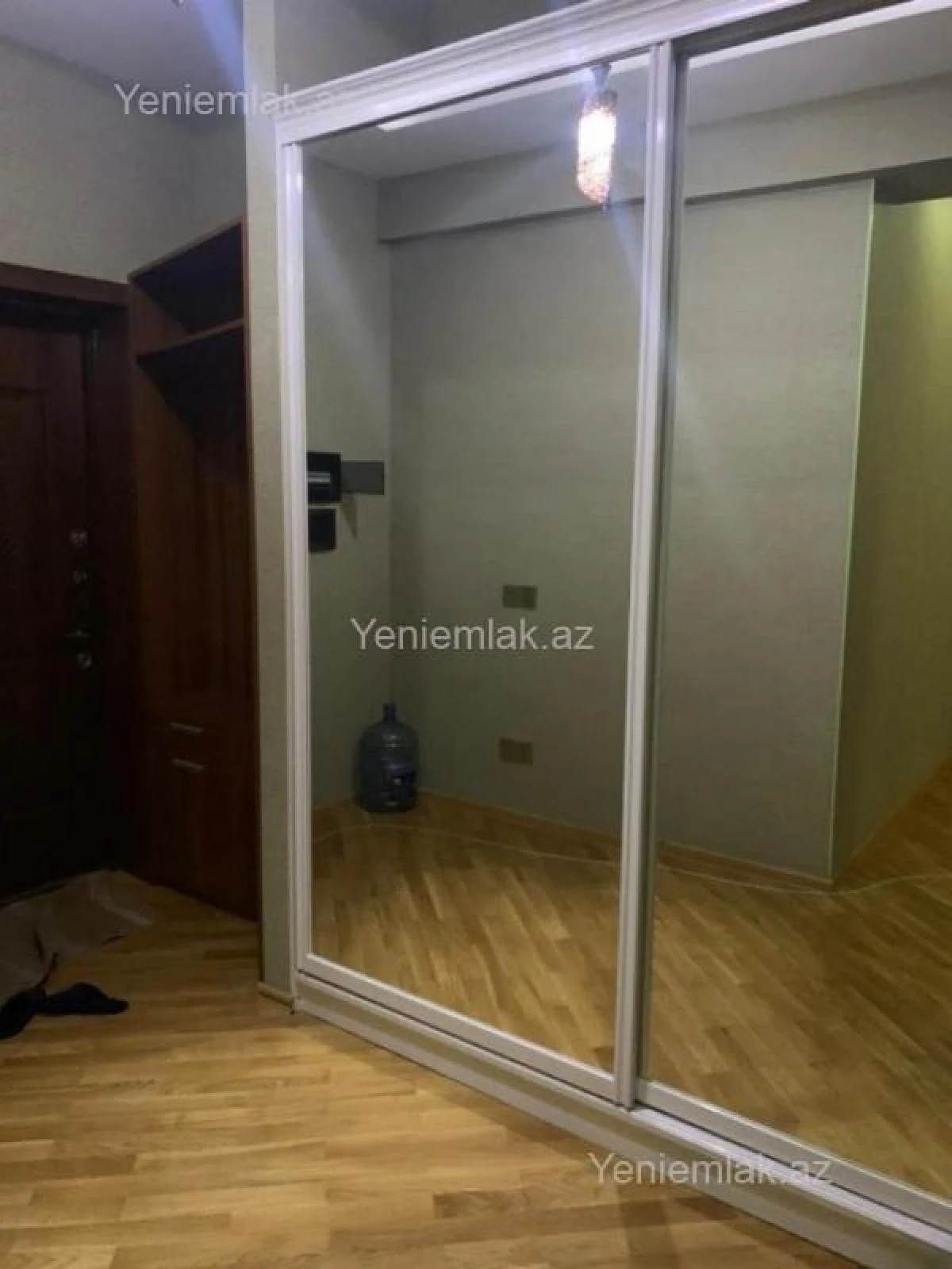 Satılır 3 otaqlı yeni tikili 105 m²