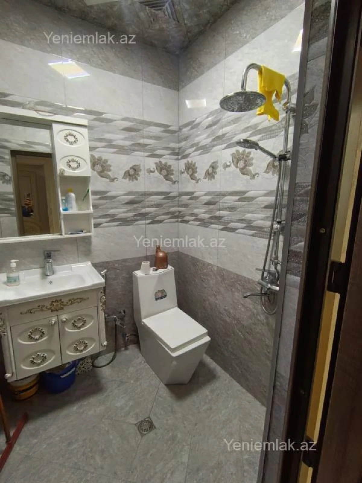 Satılır 1 otaqlı yeni tikili 65 m²