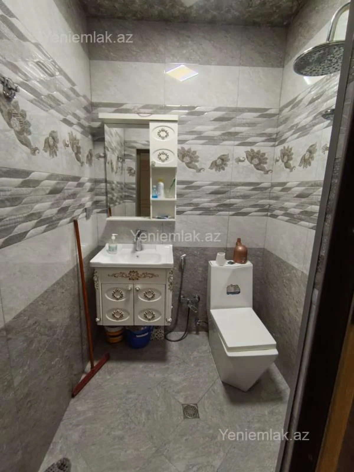 Satılır 1 otaqlı yeni tikili 65 m²