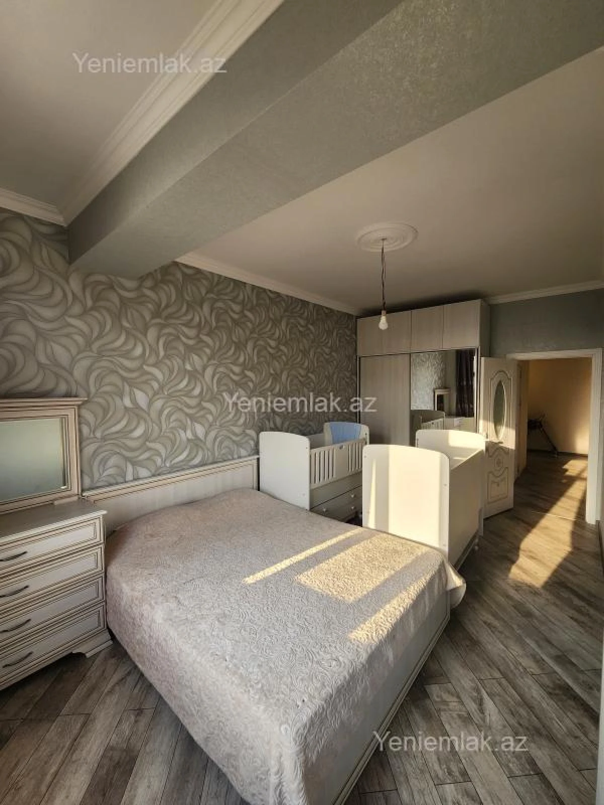 Satılır 3 otaqlı yeni tikili 93 m²