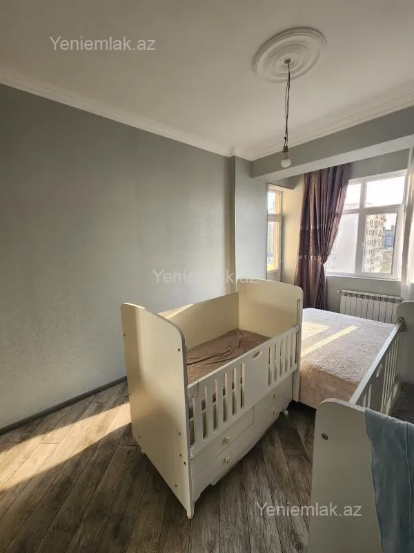 Satılır 3 otaqlı yeni tikili 93 m²
