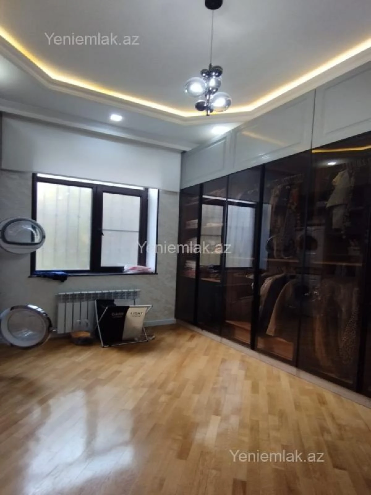 Satılır 5 otaqlı həyət evi 220 m²