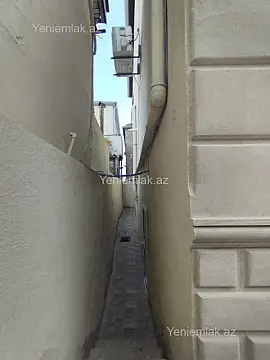 Satılır 5 otaqlı həyət evi 220 m²