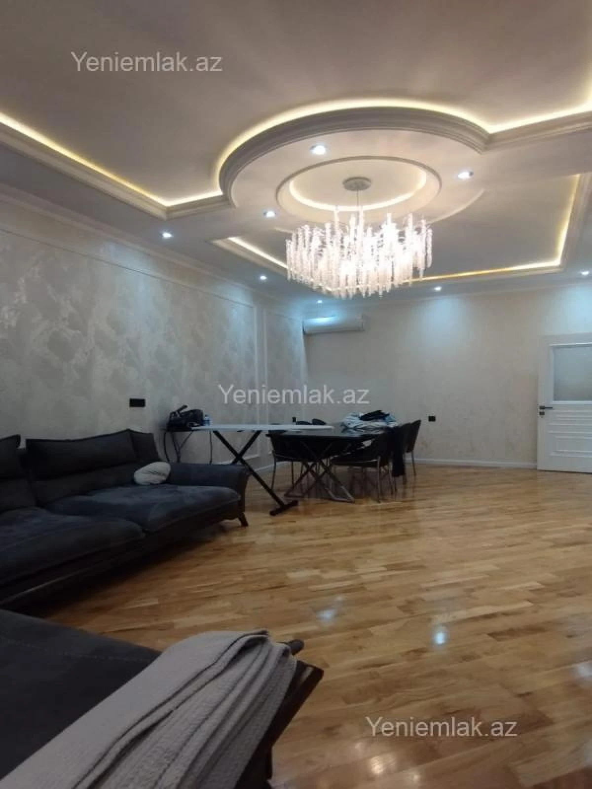 Satılır 5 otaqlı həyət evi 220 m²