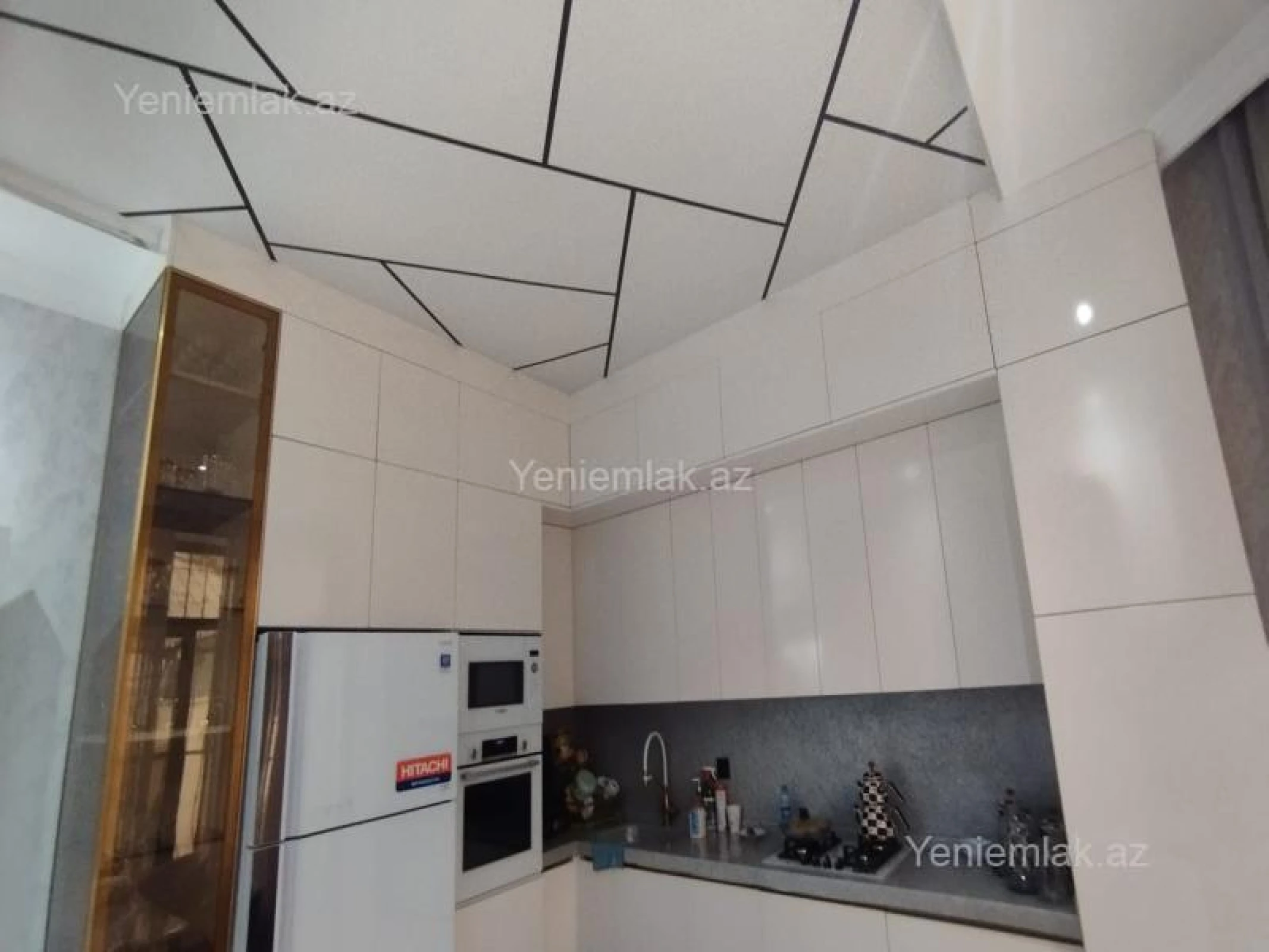 Satılır 5 otaqlı həyət evi 220 m²