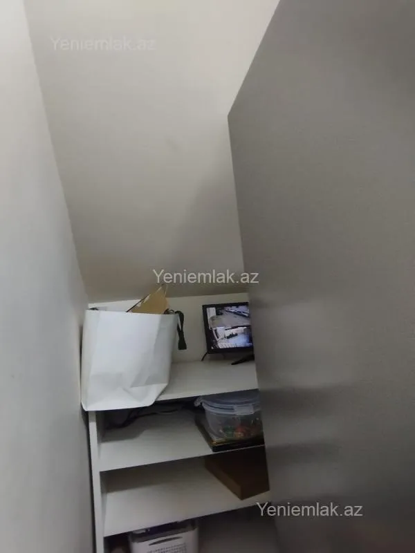 Satılır 5 otaqlı həyət evi 220 m²