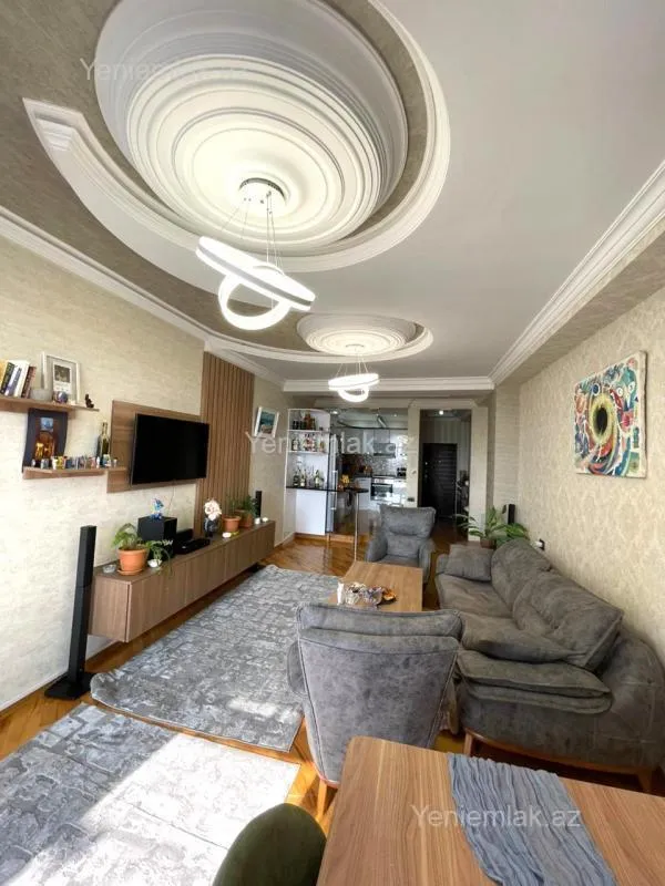 Satılır 2 otaqlı yeni tikili 85 m²