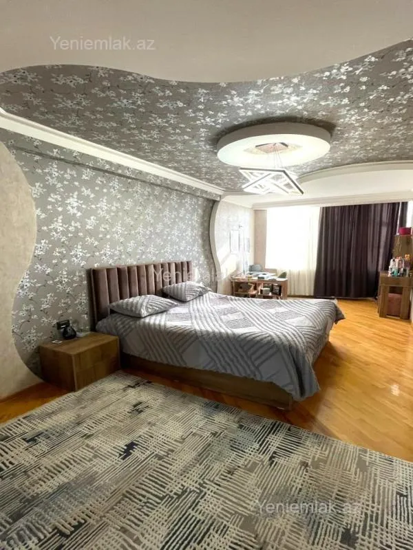 Satılır 2 otaqlı yeni tikili 85 m²