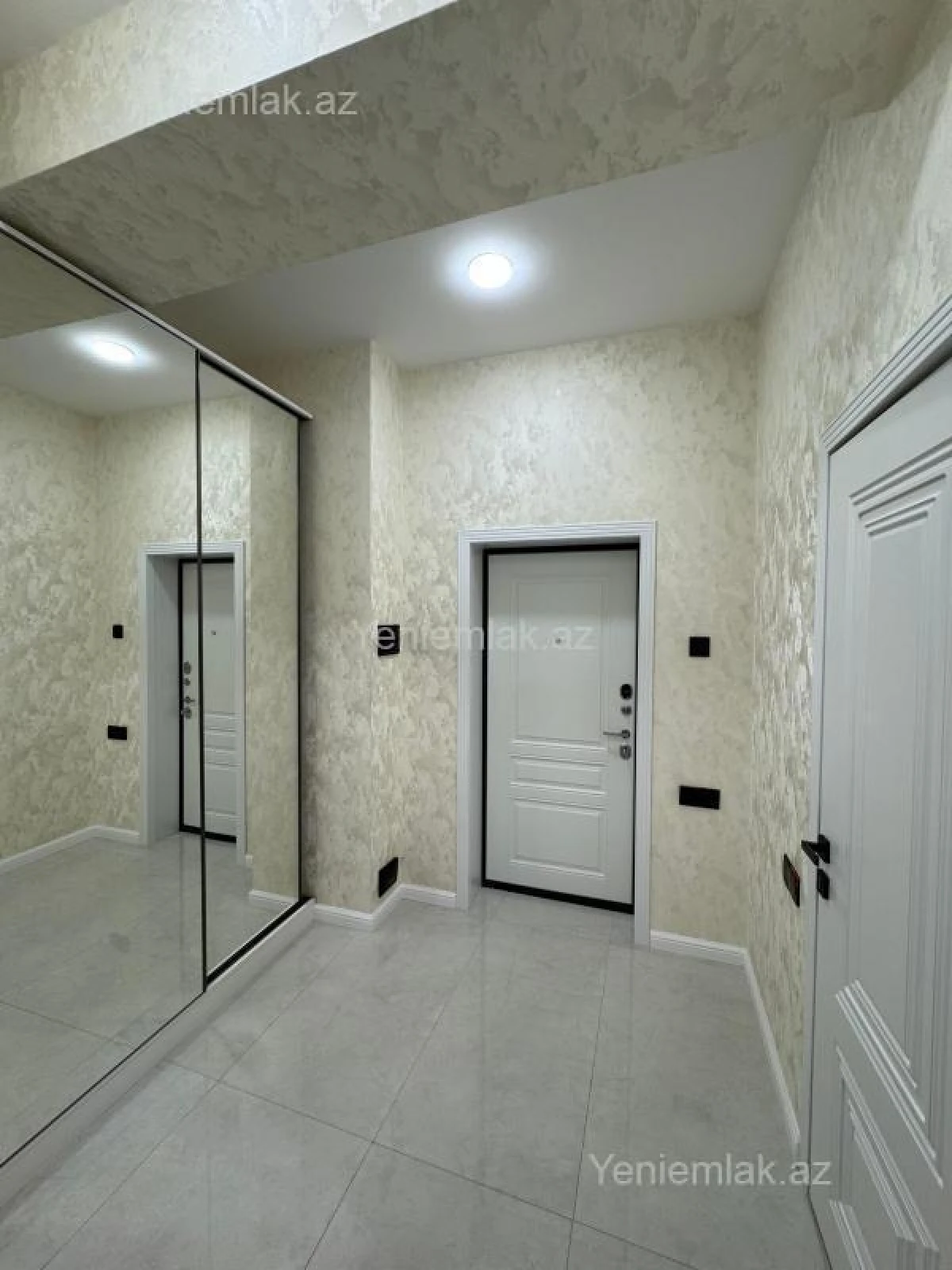 Satılır 2 otaqlı yeni tikili 52 m²