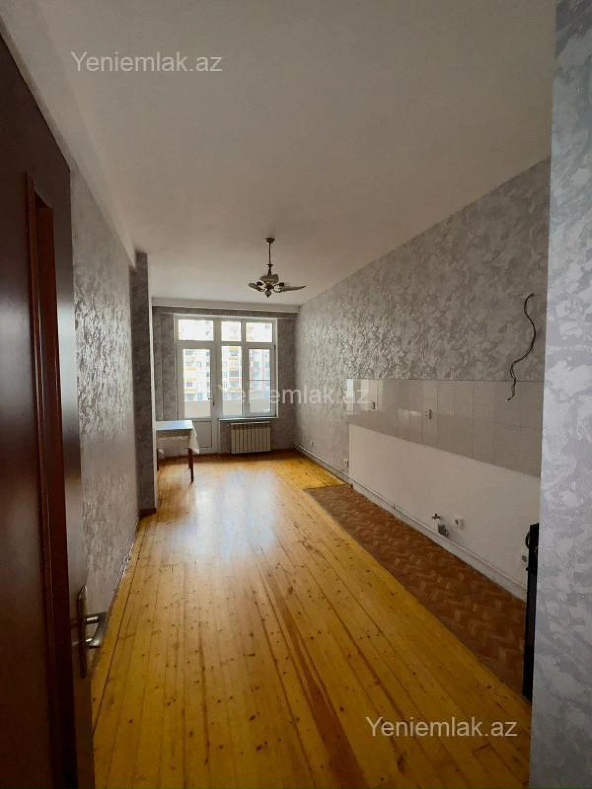 Satılır 2 otaqlı yeni tikili 102 m²