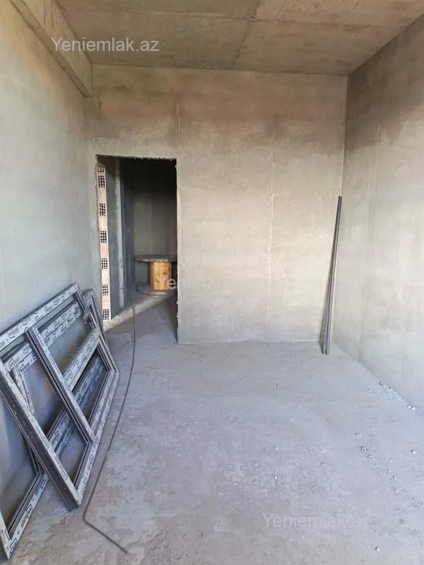 Satılır 2 otaqlı yeni tikili 60.5 m²