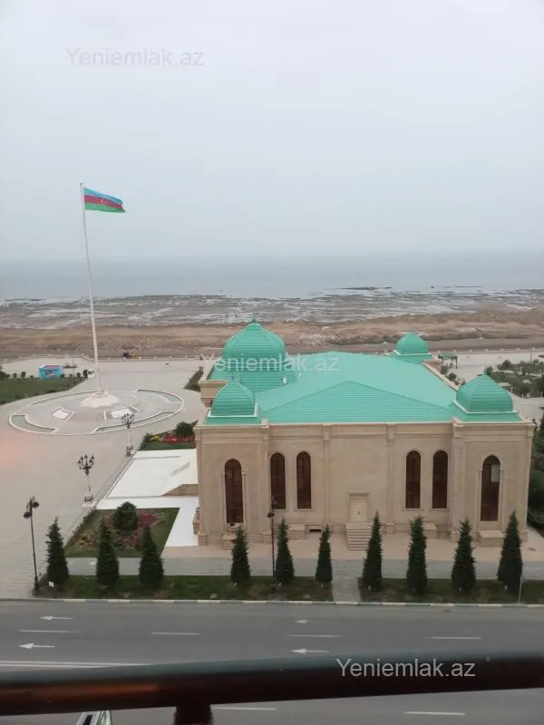 Satılır 2 otaqlı yeni tikili 60 m²