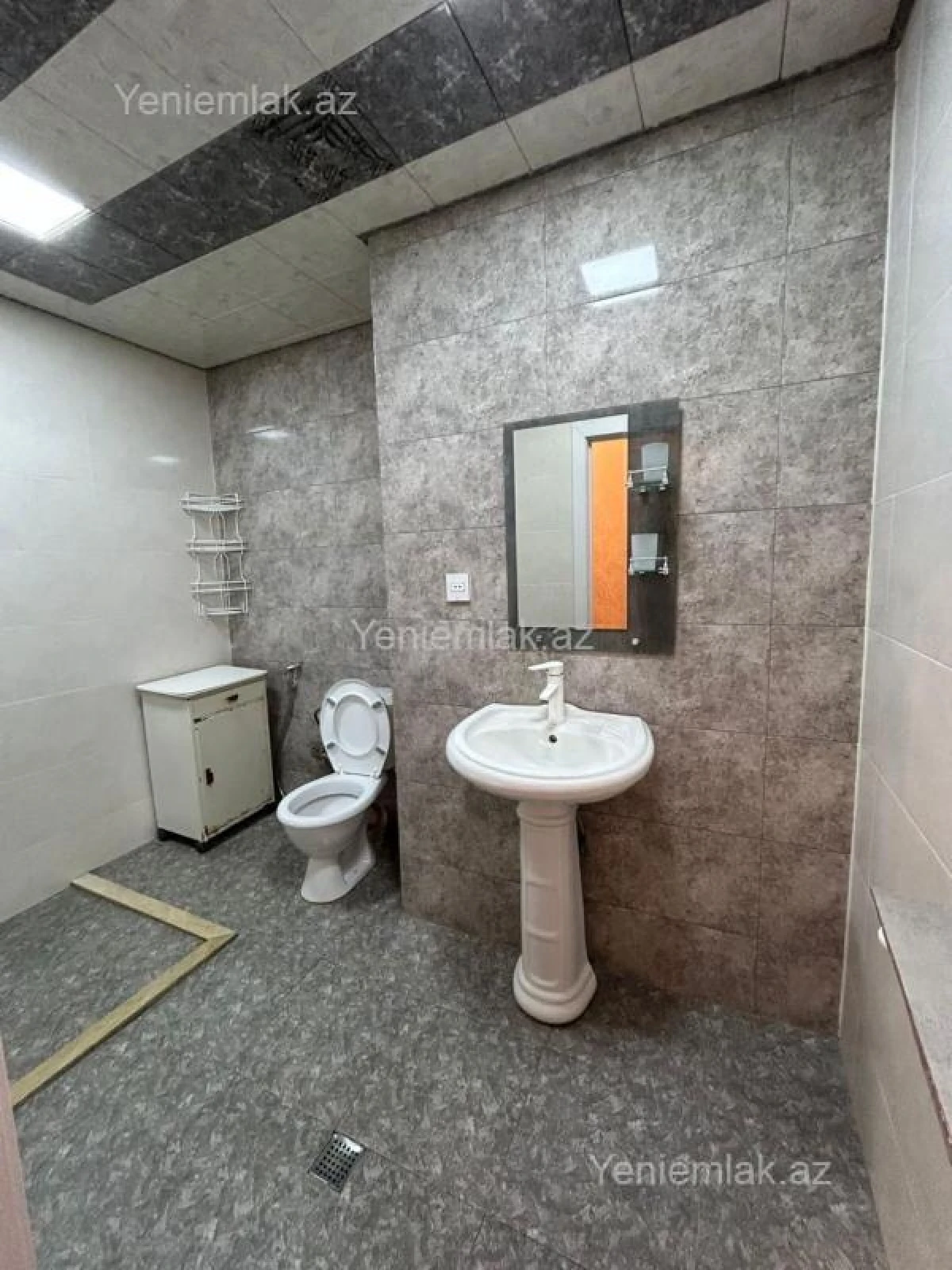 Satılır 2 otaqlı yeni tikili 77 m²