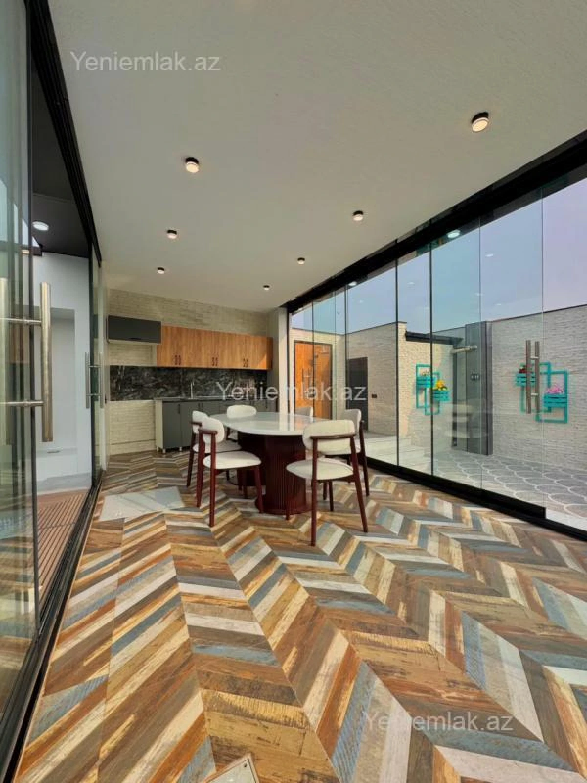 Satılır 4 otaqlı həyət evi 180 m²