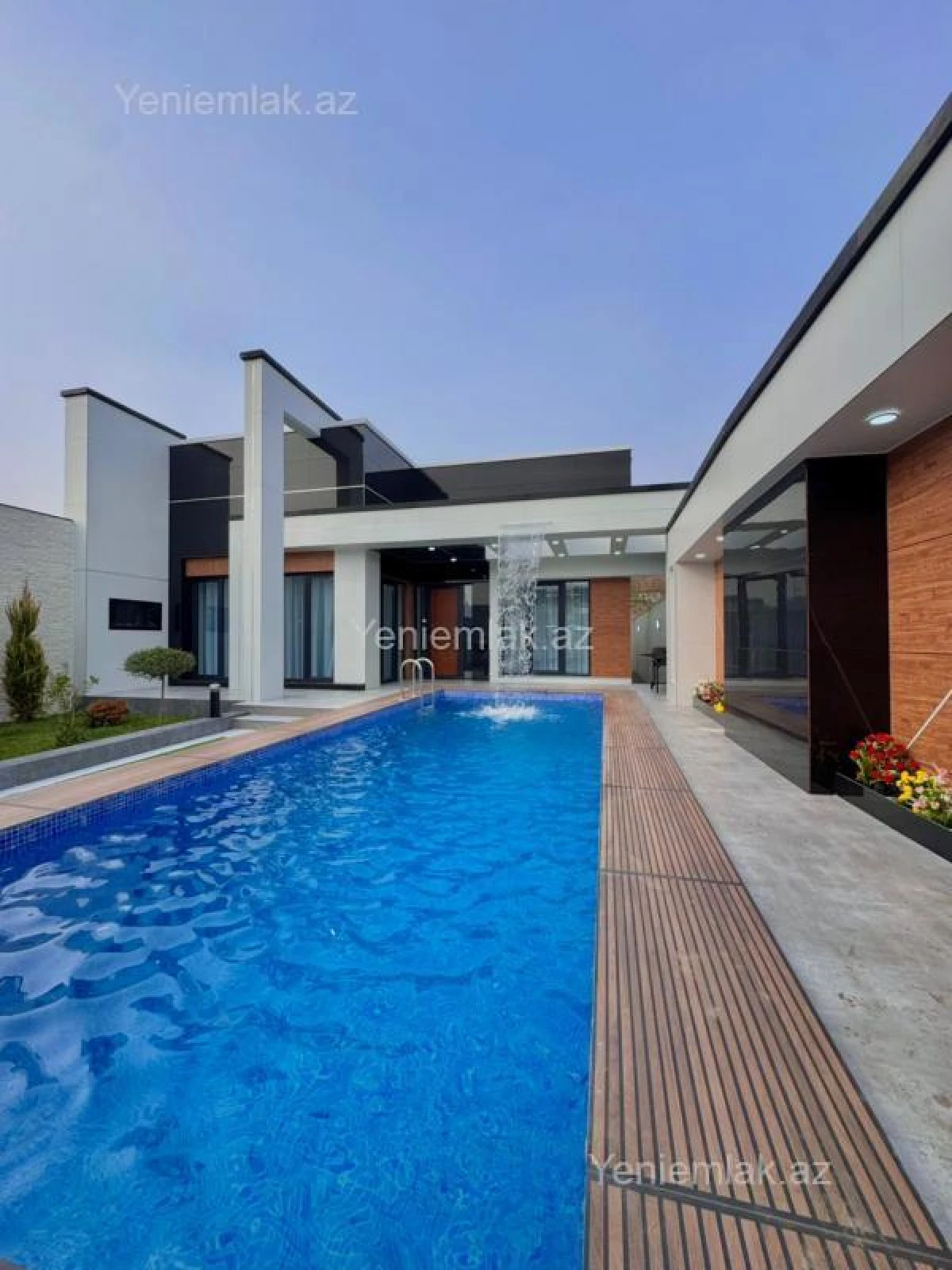 Satılır 4 otaqlı həyət evi 180 m²