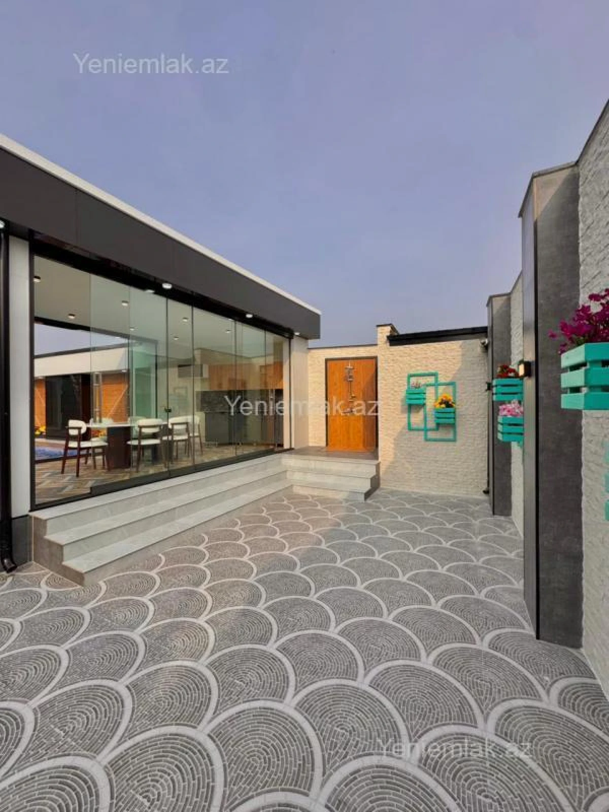 Satılır 4 otaqlı həyət evi 180 m²