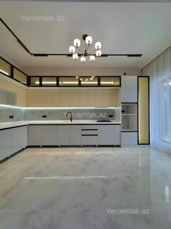 Satılır 4 otaqlı həyət evi 180 m²