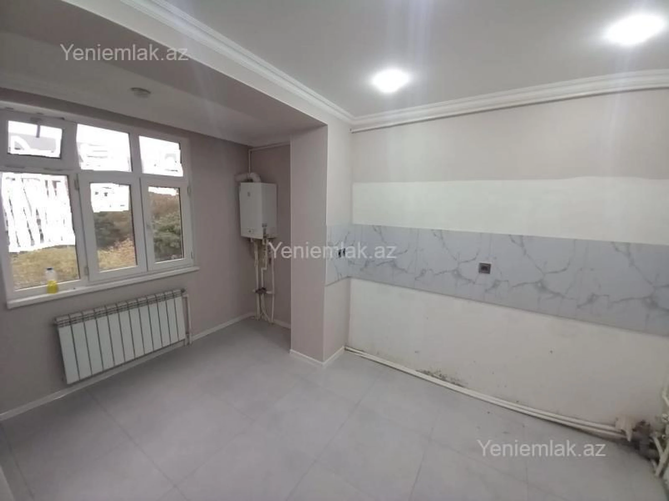 Satılır 3 otaqlı köhnə tikili 75 m²