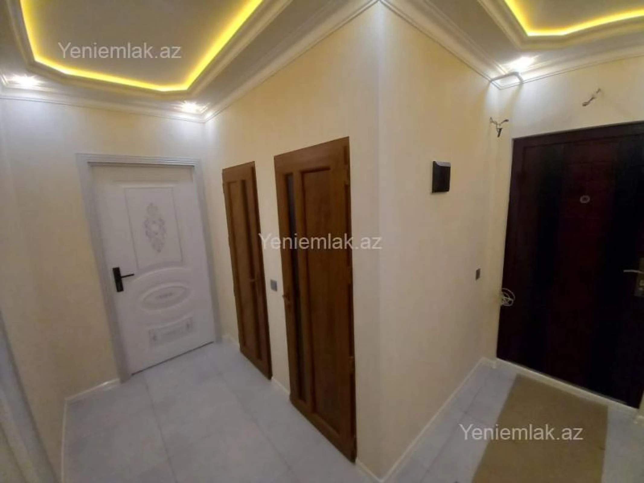 Satılır 3 otaqlı köhnə tikili 75 m²
