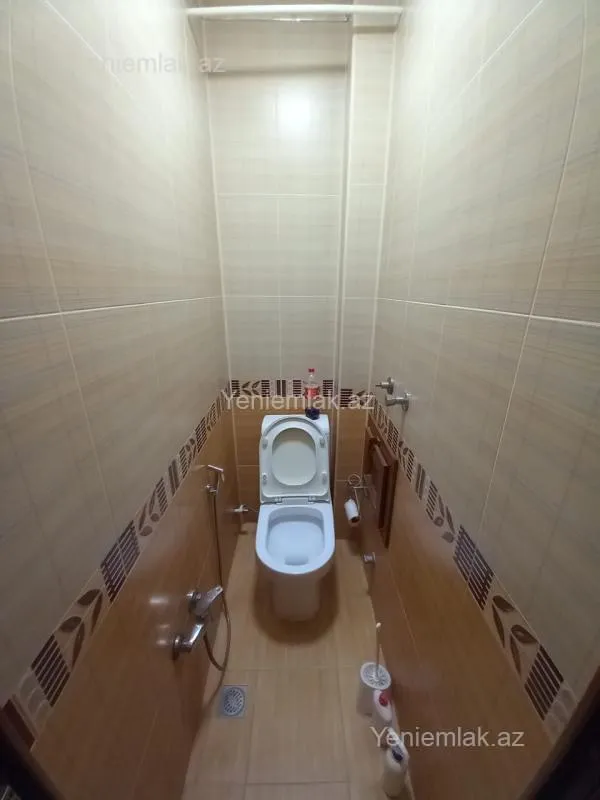 Satılır 3 otaqlı köhnə tikili 75 m²