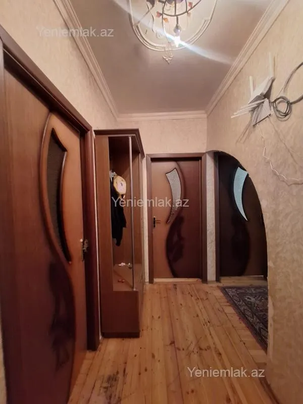 Satılır 3 otaqlı köhnə tikili 72 m²