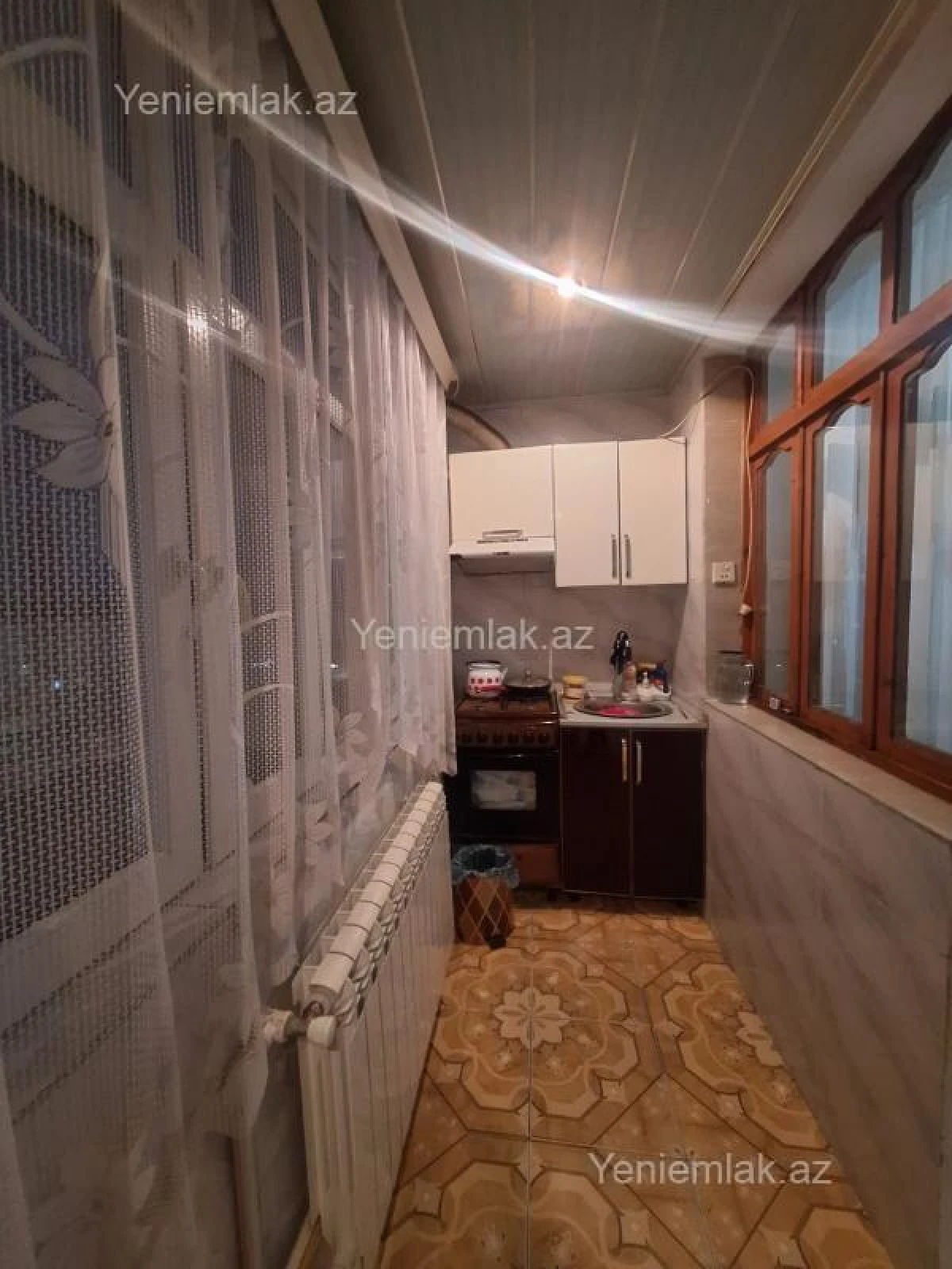 Satılır 3 otaqlı köhnə tikili 72 m²