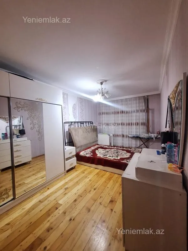 Satılır 3 otaqlı köhnə tikili 72 m²